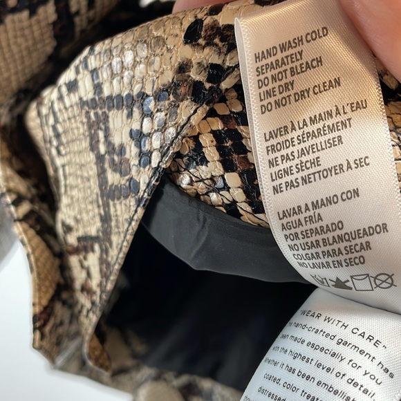 NWT Good American Oversized Snake Coat SIZE 2 - Picture 10 of 10